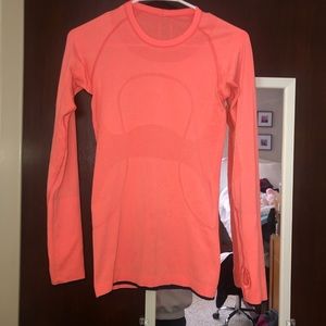 LuLuLemon Swiftly Tech Long Sleeve Workout Top